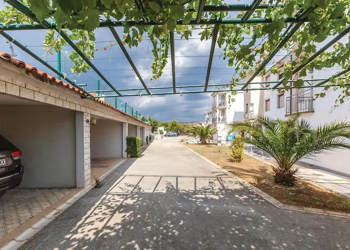 Appartement One-bedroom In Okrug Gornji Trogir