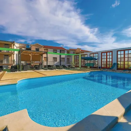 شقة One-bedroom In Okrug Gornji